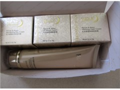 花月顏凈透美白四件套組合|正品包郵-- 廣西南寧市護(hù)膚精品化妝品公司銷(xiāo)售部