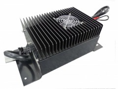 中港電力風(fēng)冷車載充電機(jī)-- 南京中港電力股份有限公司