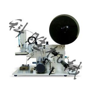 承德科勝半自動方瓶貼標(biāo)機(jī)|罐頭瓶貼
