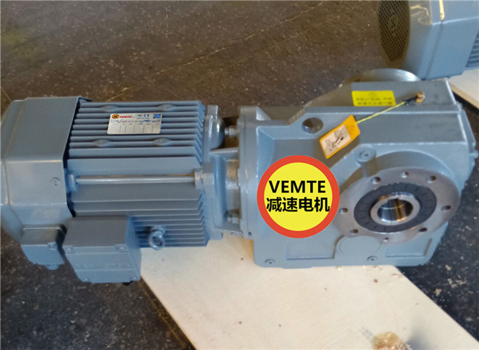 KA87YVB71M4轉(zhuǎn)角減速機,15w調(diào)速電機-- 東莞市科達紡織機械配件有限公司