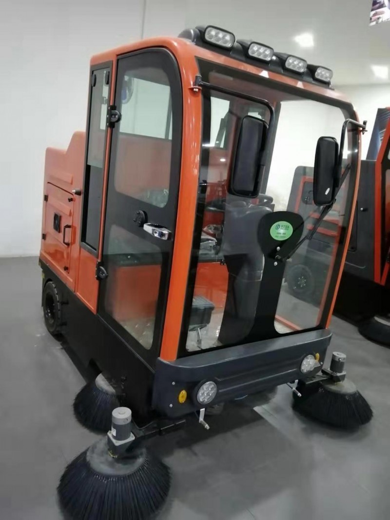 工廠物業小區清掃車全封閉2100型電動座駕掃地車煤場磚廠-- 山東豪沃工程機械有限公司