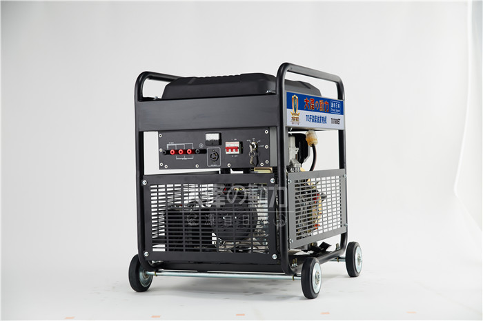 三相小型7kw柴油發(fā)電機(jī)施工應(yīng)急-- 上海豹羅實(shí)業(yè)有限公司