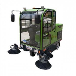 新款全封閉駕駛式道路清掃車SDW-1900
