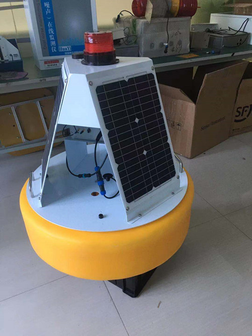 湖泊浮標式太陽能供電水質在線監測探頭-- 深圳市云傳物聯技術有限公司