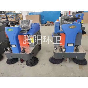 駕駛式電動掃地車有什么功能