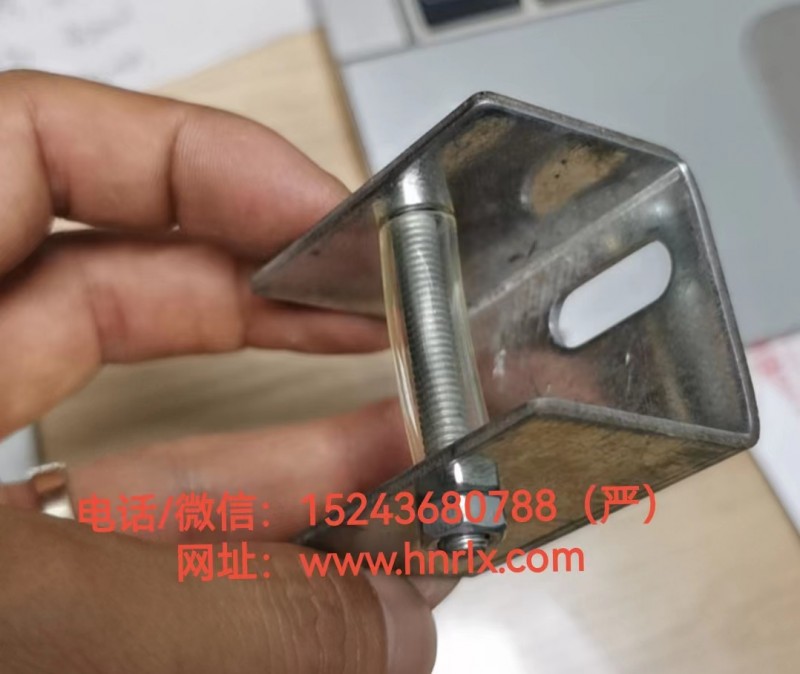 鋁板掛件廠家/U型鋁板掛件/鋁板掛件定制/墻體鋁板掛件定制-- 湖南潤森祥裝飾材料有限公司